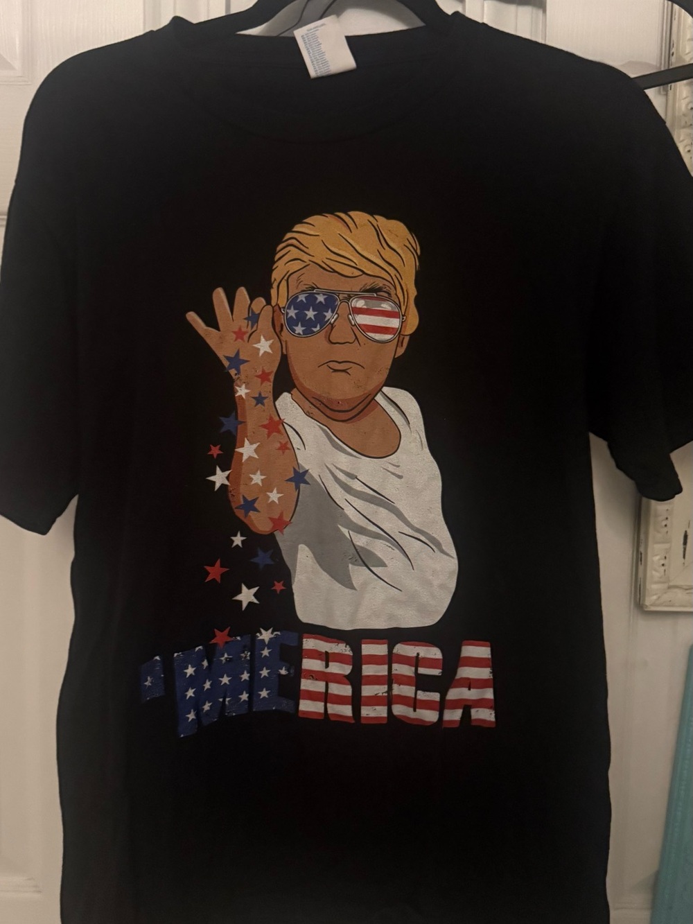 Black Patriotic Graphic Tee - 'Merica